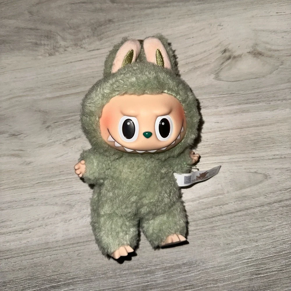 Green Labubu - Picture 2 of 8